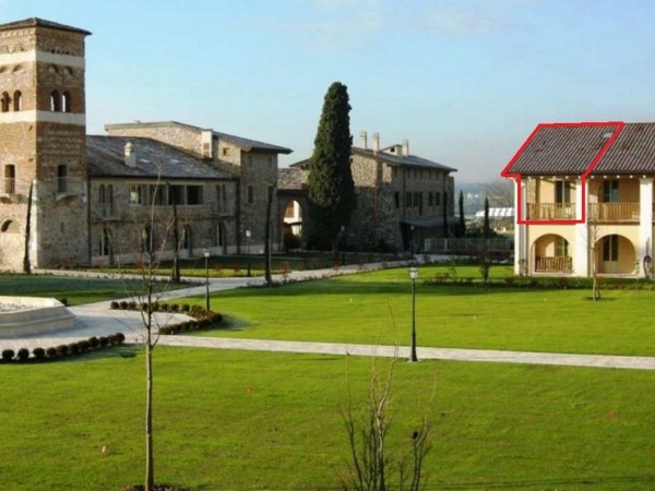 Appartamento nel Golfclub Chervò fra le colline del Garda meridionale