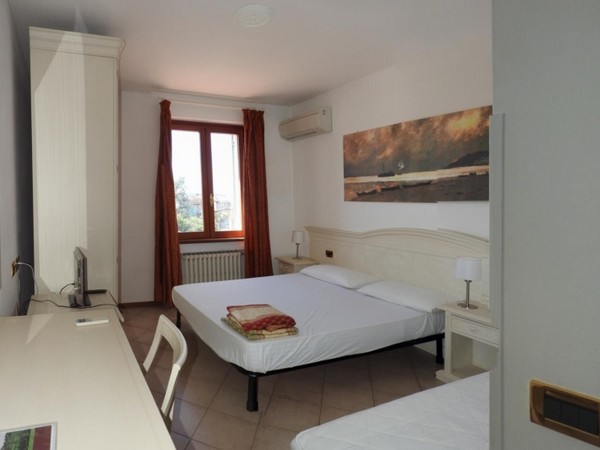 Hotel 3 Stelle con ristorante e villa privata, nel Garda meridionale - foto 4