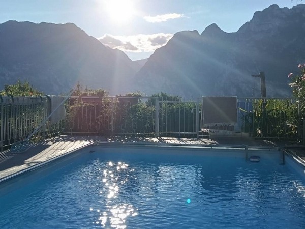 Villa con 3 appartamenti, piscina e bellissima vista-lago a Torbole - foto 8